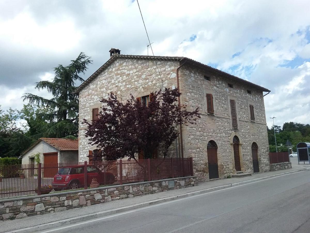 La Casa Delle Sirene Hotell Assisi Exteriör bild